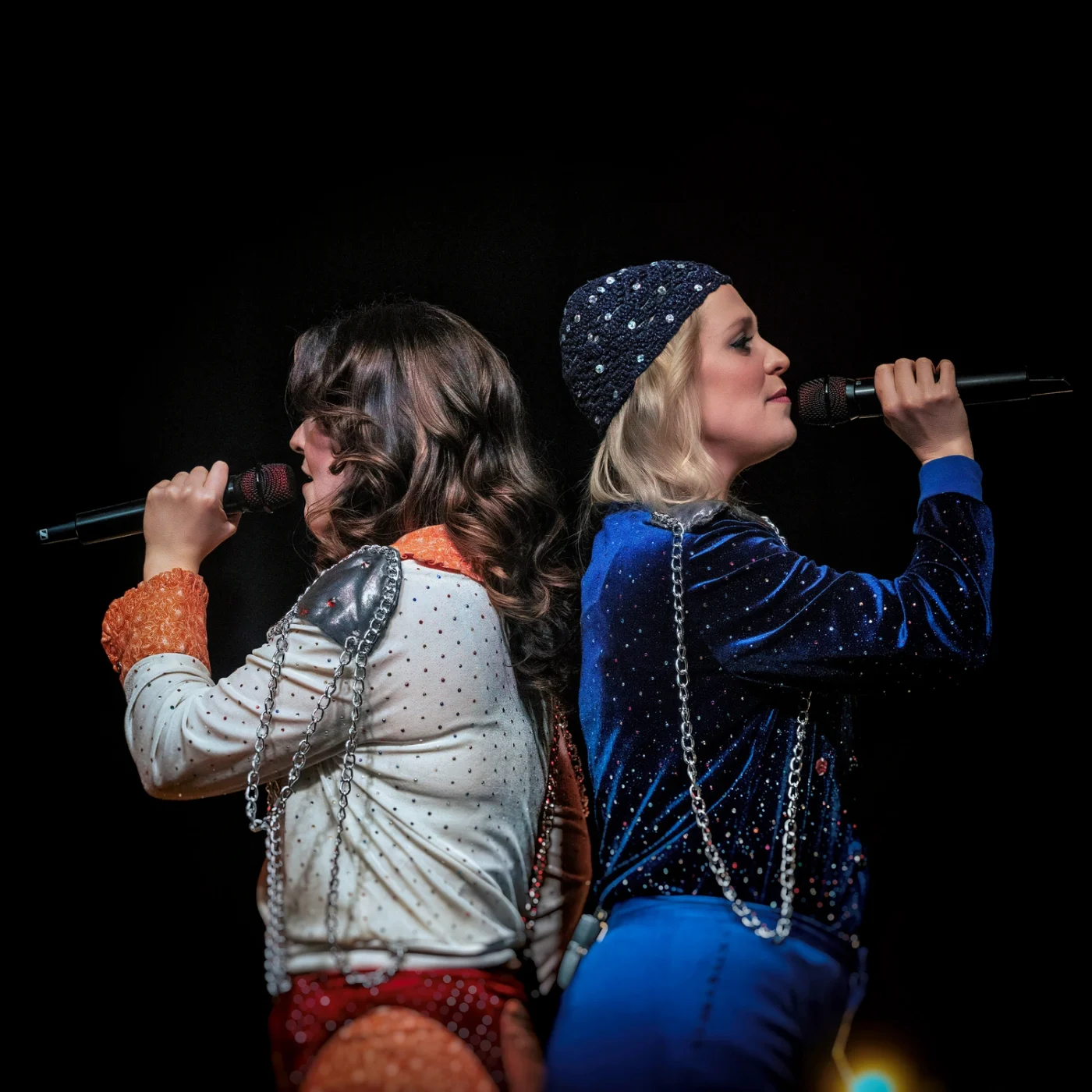A‑Fever live in De Boerderij Zoetermeer tijdens ABBA‑tribute op 13 februari – concertfoto door Visual Perception.